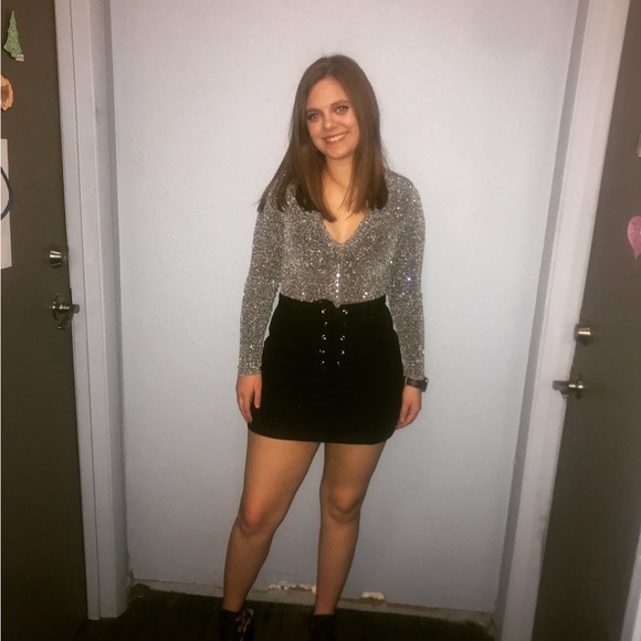 I'M LIVE!! LIKE TO BE NOTIFIED - Picture 3 of 4